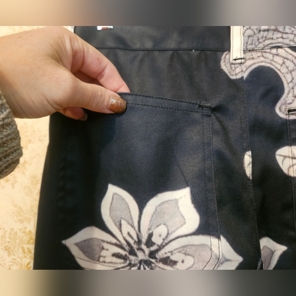 NWOT Black&white Pants(See Measurements!) - Picture 8 of 12